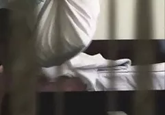 Dieses saftige Mädchen möchte wie eine böse und versaute Hure klingen deutscher tittenfick