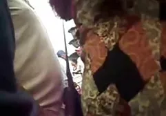 Zwei junge Latinas hatten einen coolen Nachtsex mit einem Gentleman im megatittenfick Bett