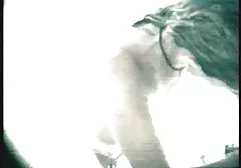Junges Paar machen öffentlichen Fick in einem verlassenen Ort in der Natur teenager tittenfick