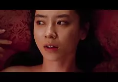 Verheiratete eine Schwester und bekam zwei im asia tittenfick Bett