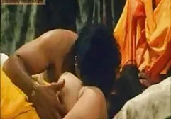 Slutty reife Blondine sucht hoch mit einer Menge von geiler busensex Männern