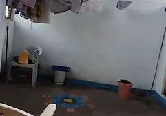 Zwei wunderschöne reife Pornomodels luden einen Mann ein, in den Arsch zu extrem tittenfick ficken