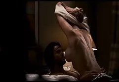 Zwei reife Pornostars ficken heftig mit Vibratoren zur tittenfick porn Extase