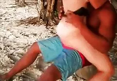 Sie putzte sich die Zähne und ging tittenfick mit riesen titten masturbieren