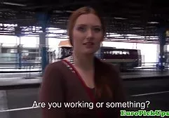 Wie ich das Mädchen zu mir zog xxx tittenfick und sie saugen ließ